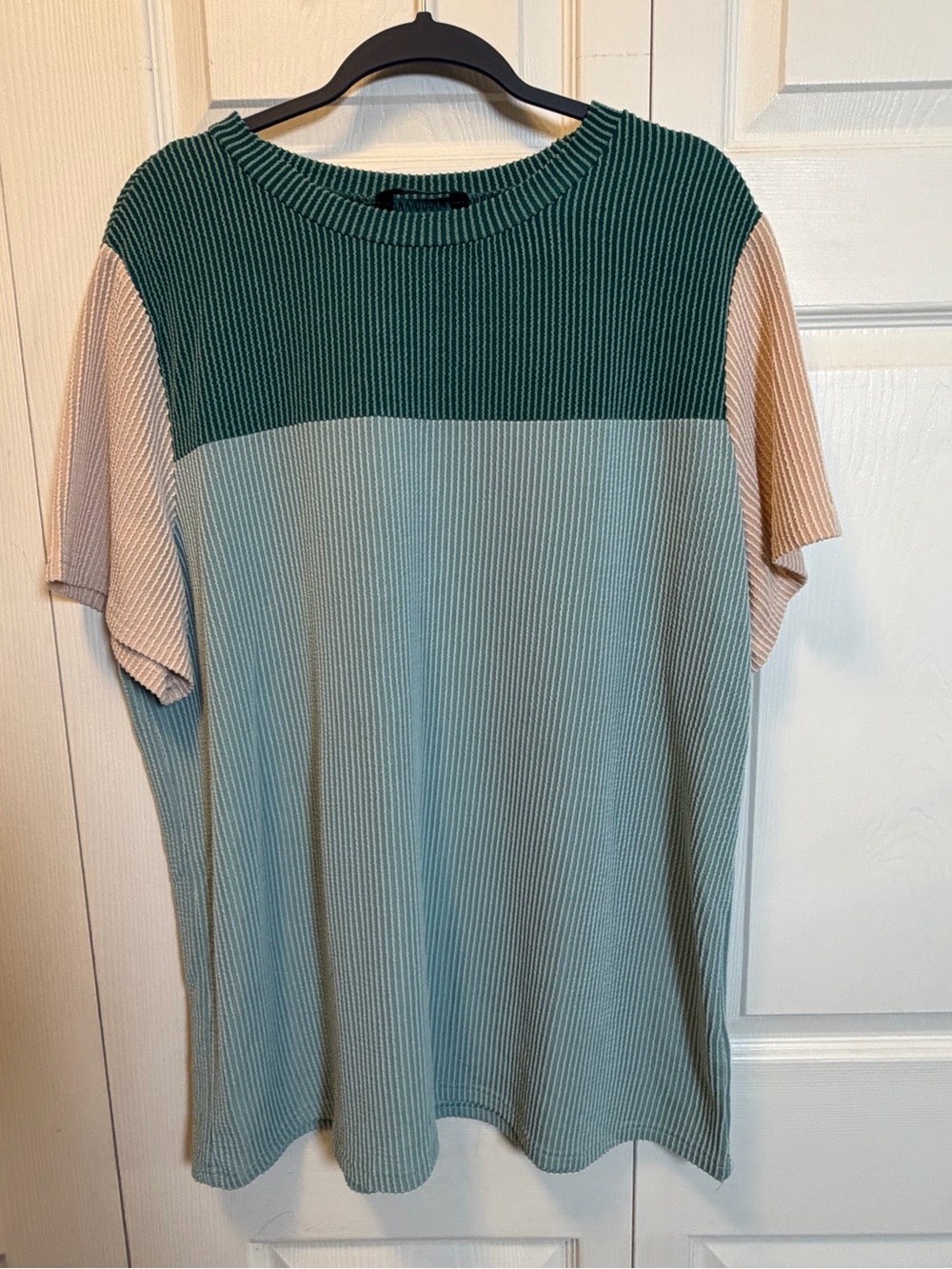 Dokotoo 2XL Ribbed Color Block Short Sleeve Top Green Blue Pink